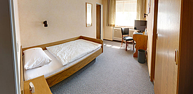 Garni Hotel Keinath Stuttgart, Einzelzimmer mit Bad innerhalb des Zimmers